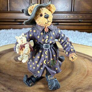 Vintage Resin Wizard Witch Bear with Cat Posable Arms Moon and Stars Cloak & Hat
